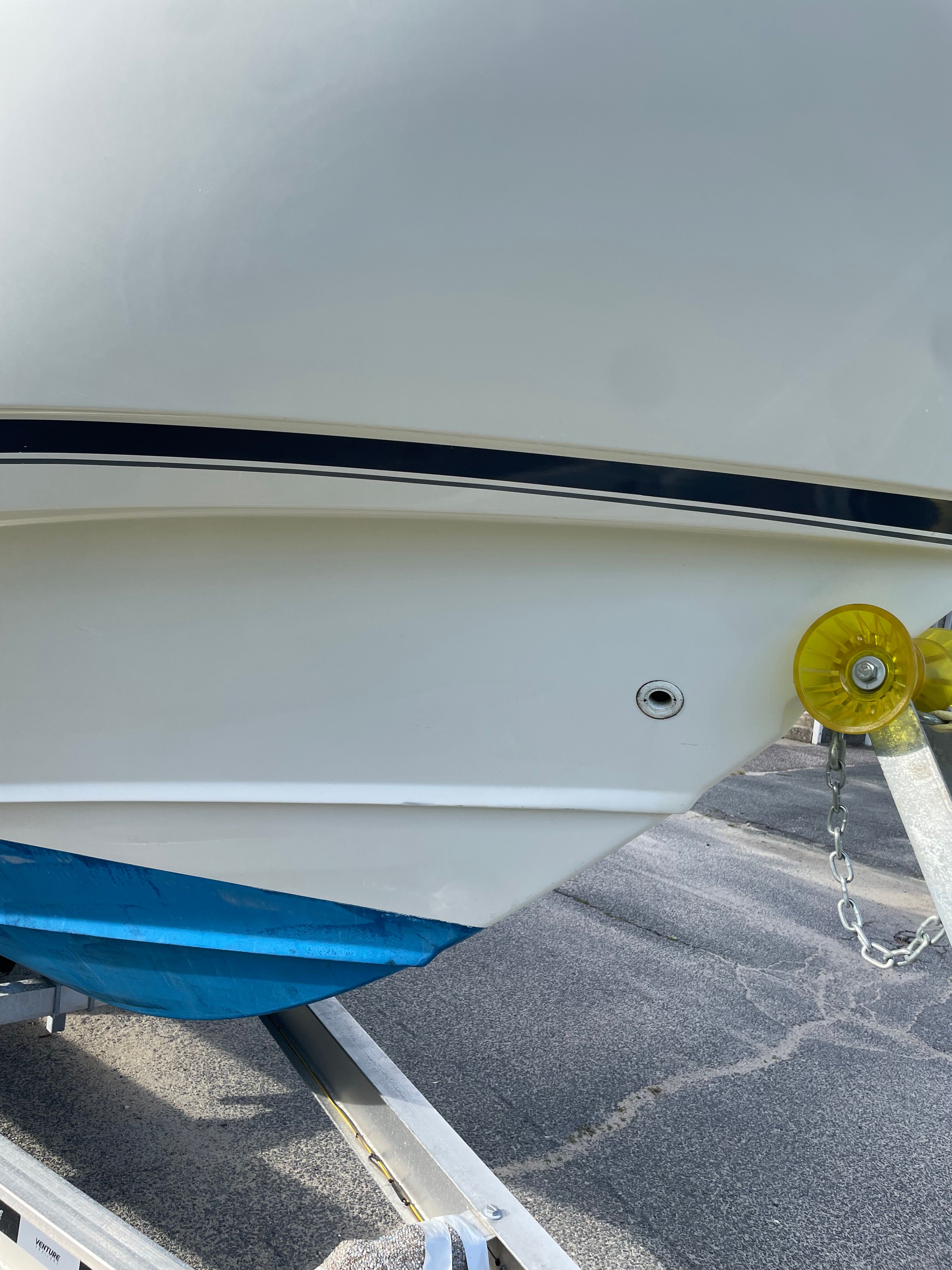 2009 Boston Whaler 255 Conquest - 5