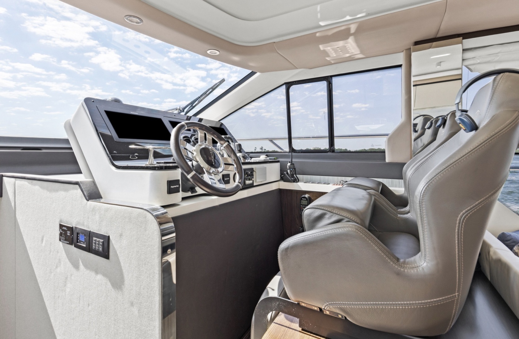 2019 Azimut 60 FLY - Image 40
