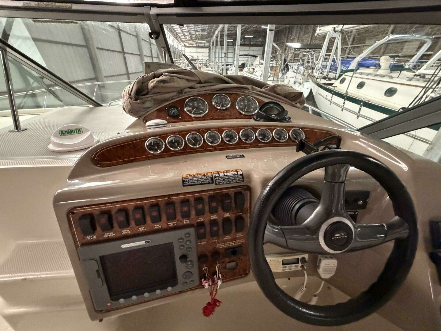 2001 Maxum 3300 SCR - Image 27