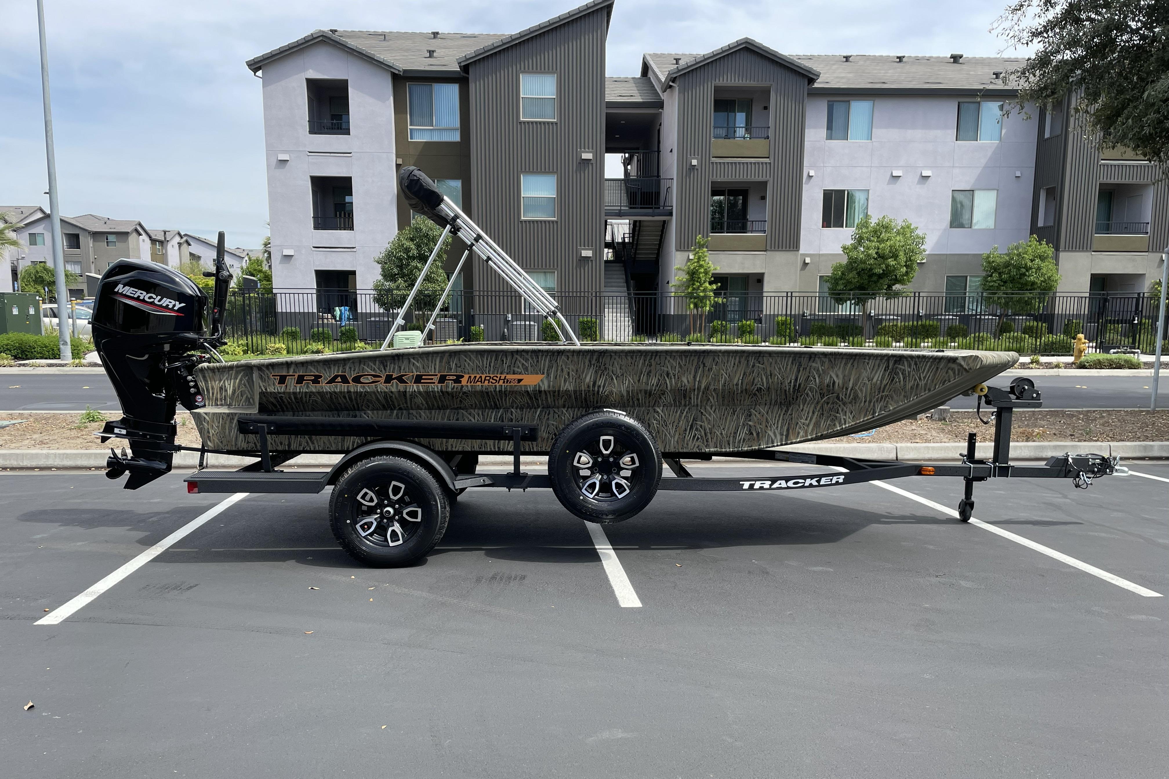 2026 Tracker Grizzly 1756 T Marsh
