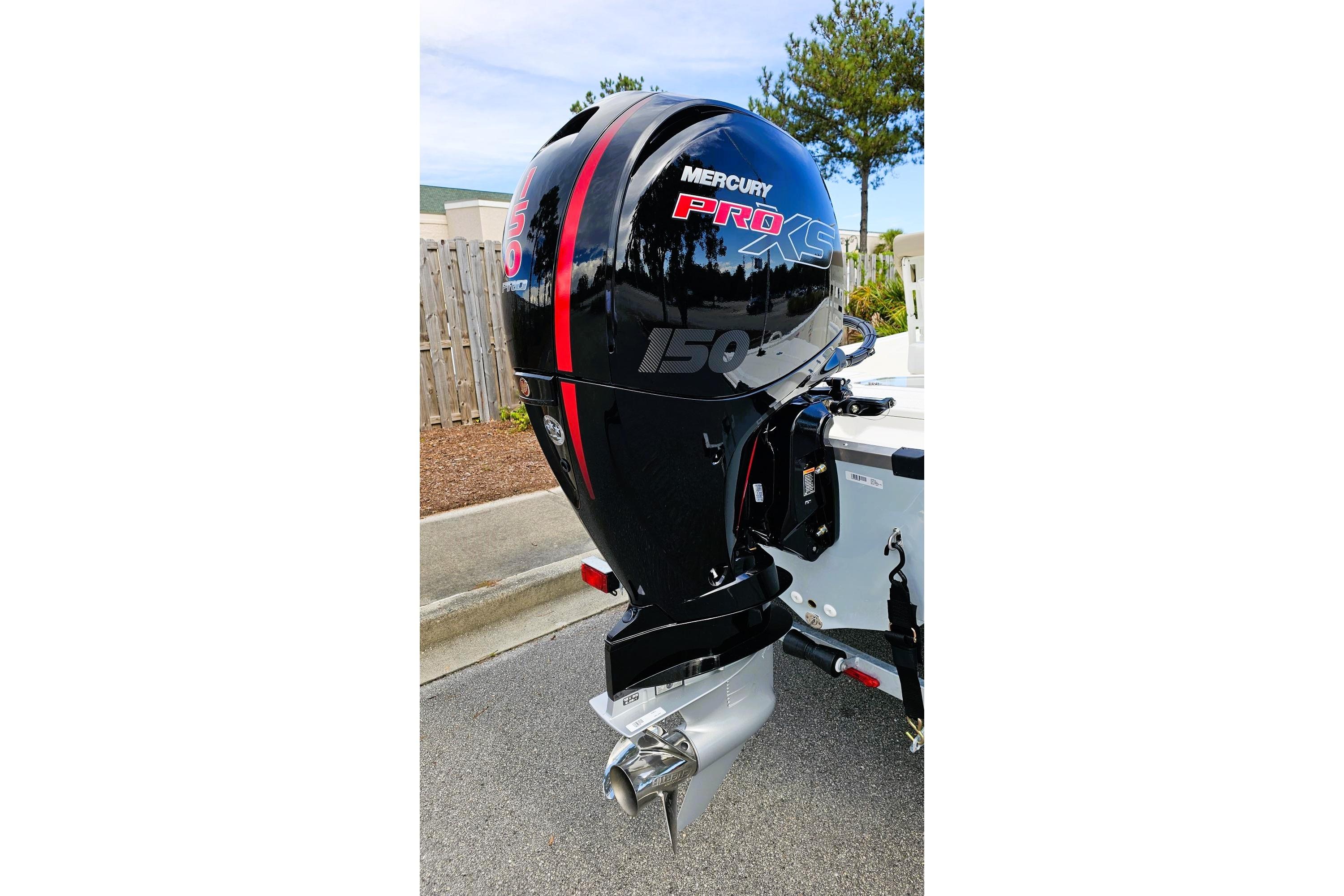 2026 Mako Pro Skiff 19 CC with Mercury Pro XS 150 outboard motor.