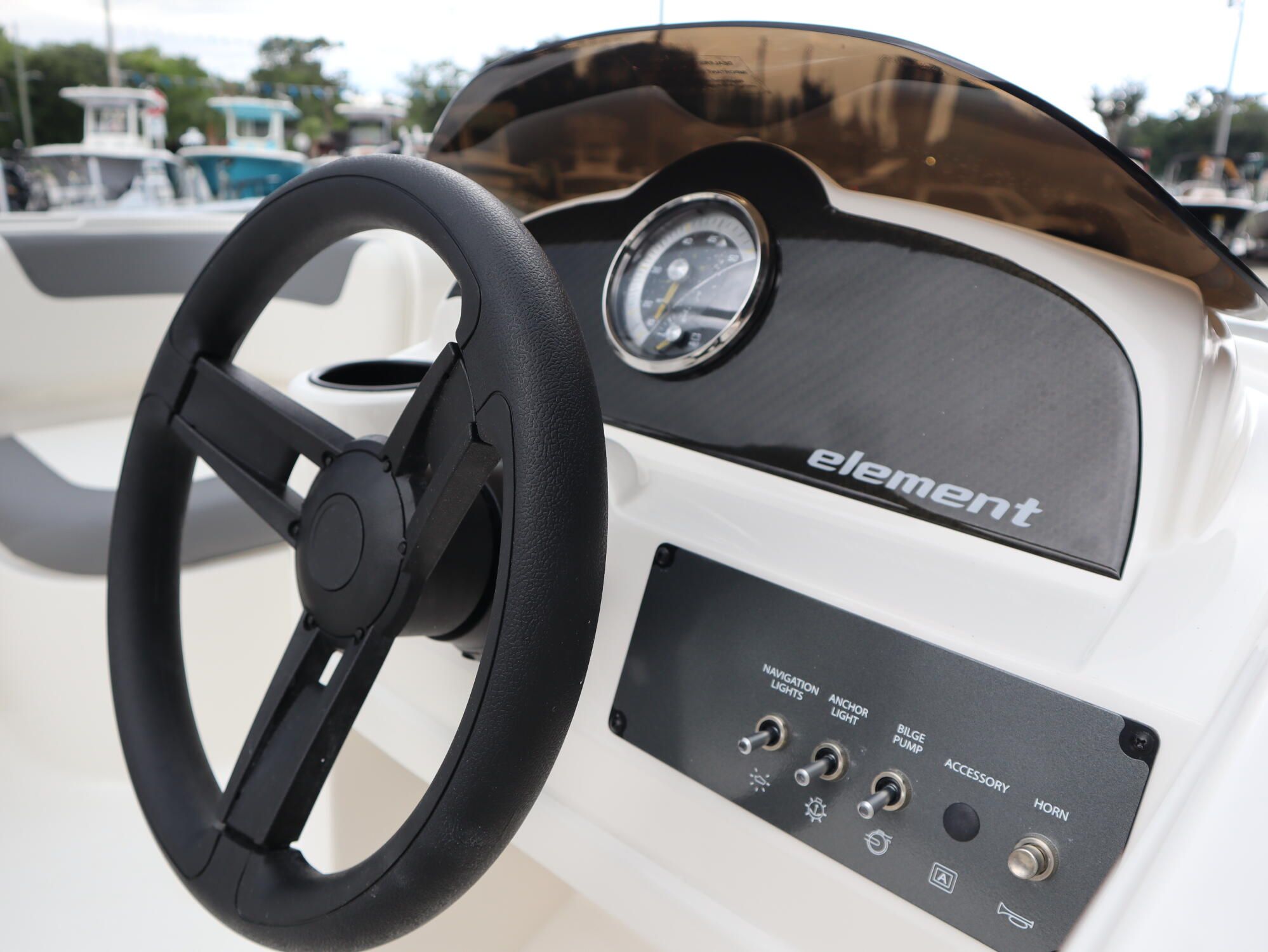 2026 Bayliner E18 LIMITED EDITION - 11