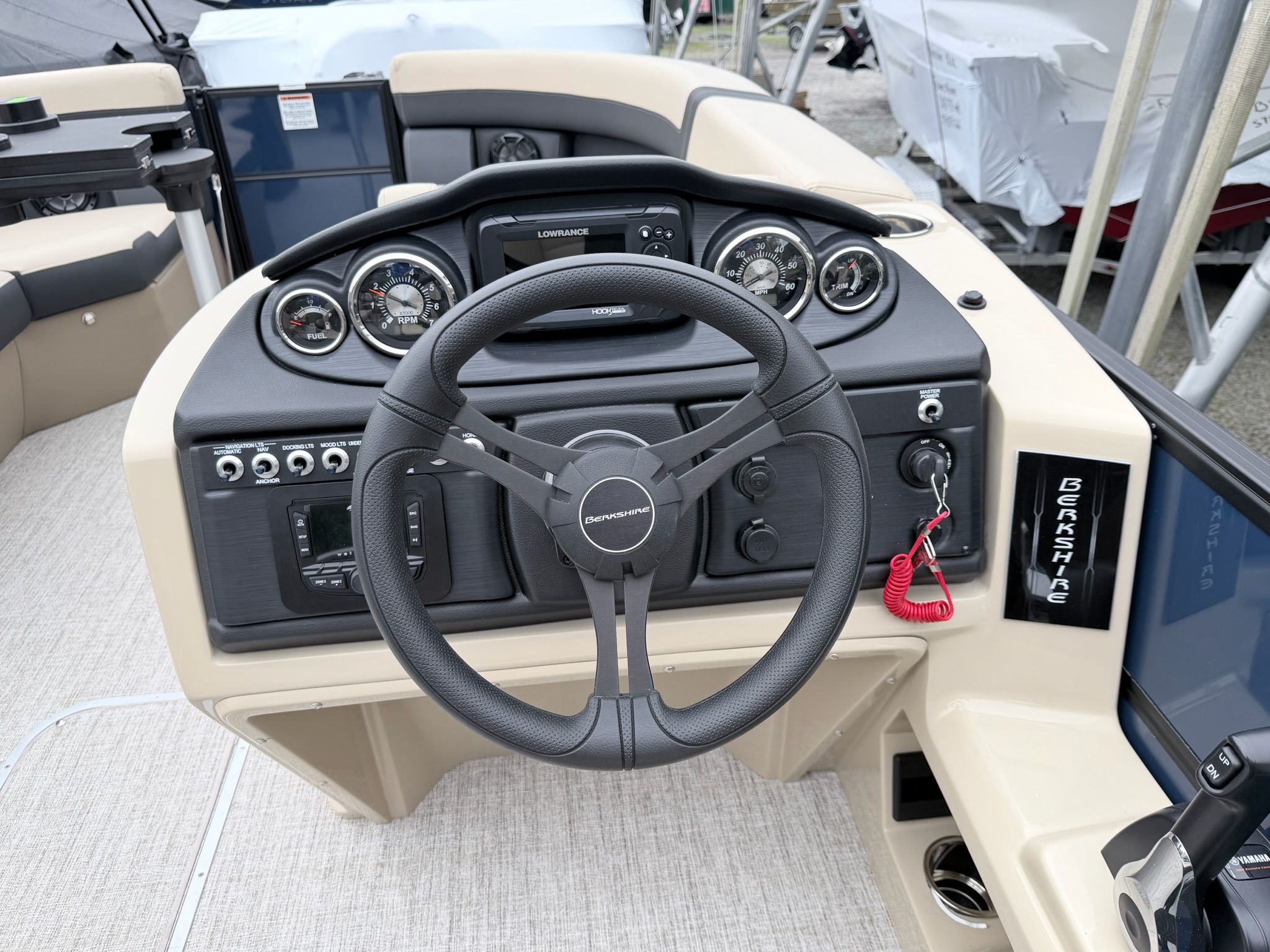 2026 Berkshire 24E CTS 3.0 Tritoon - 21