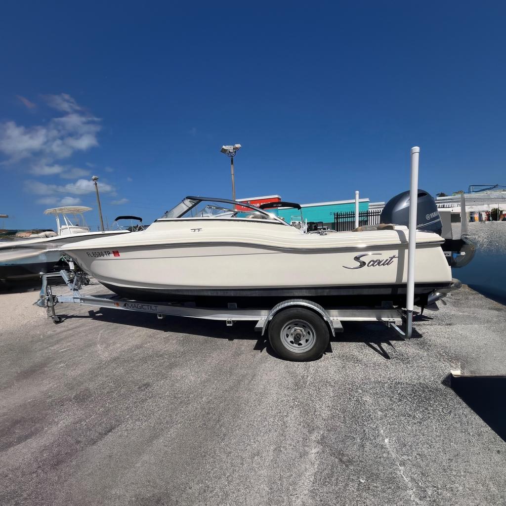 2018 Scout 210 Dorado