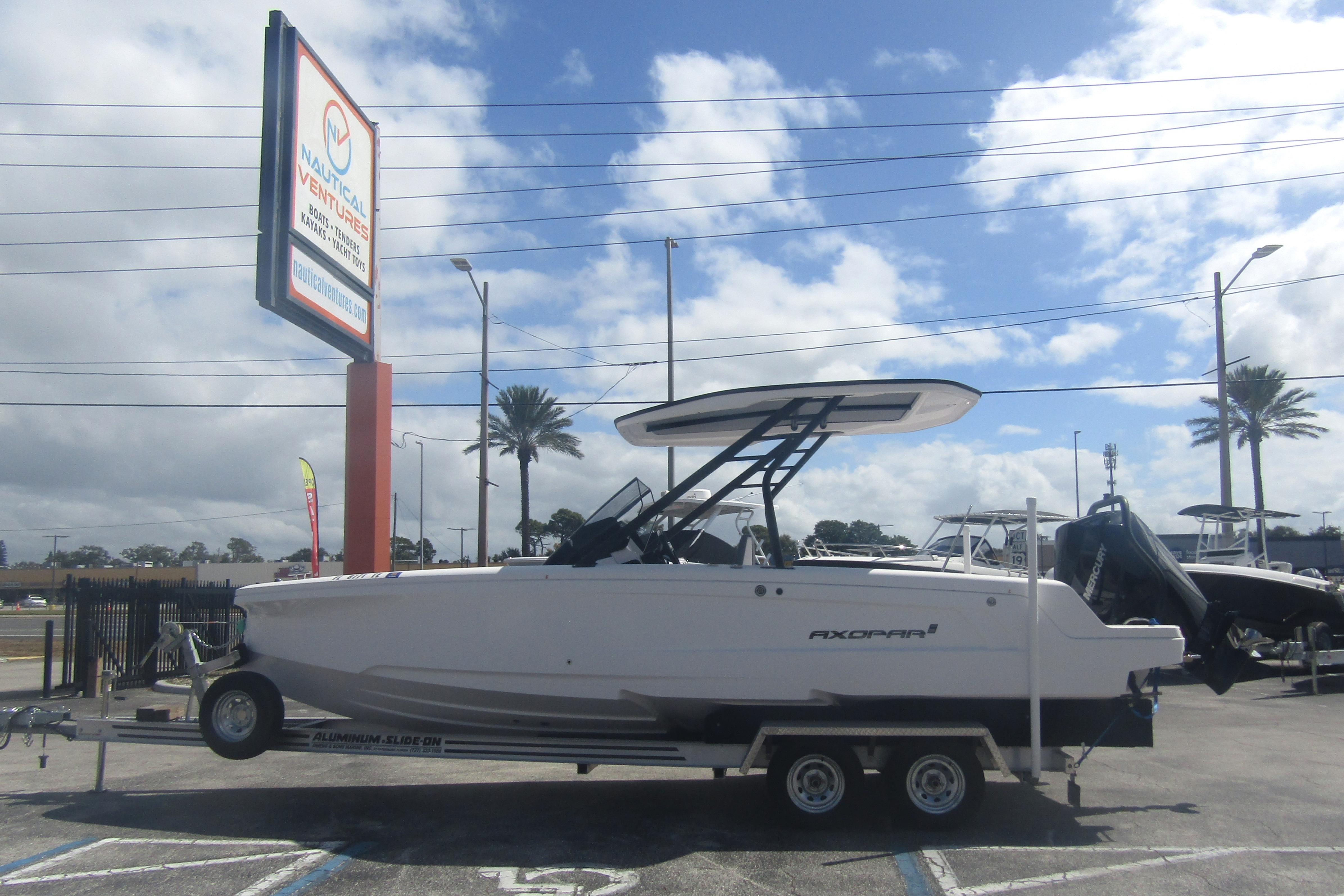 2022 Axopar 22 T-Top