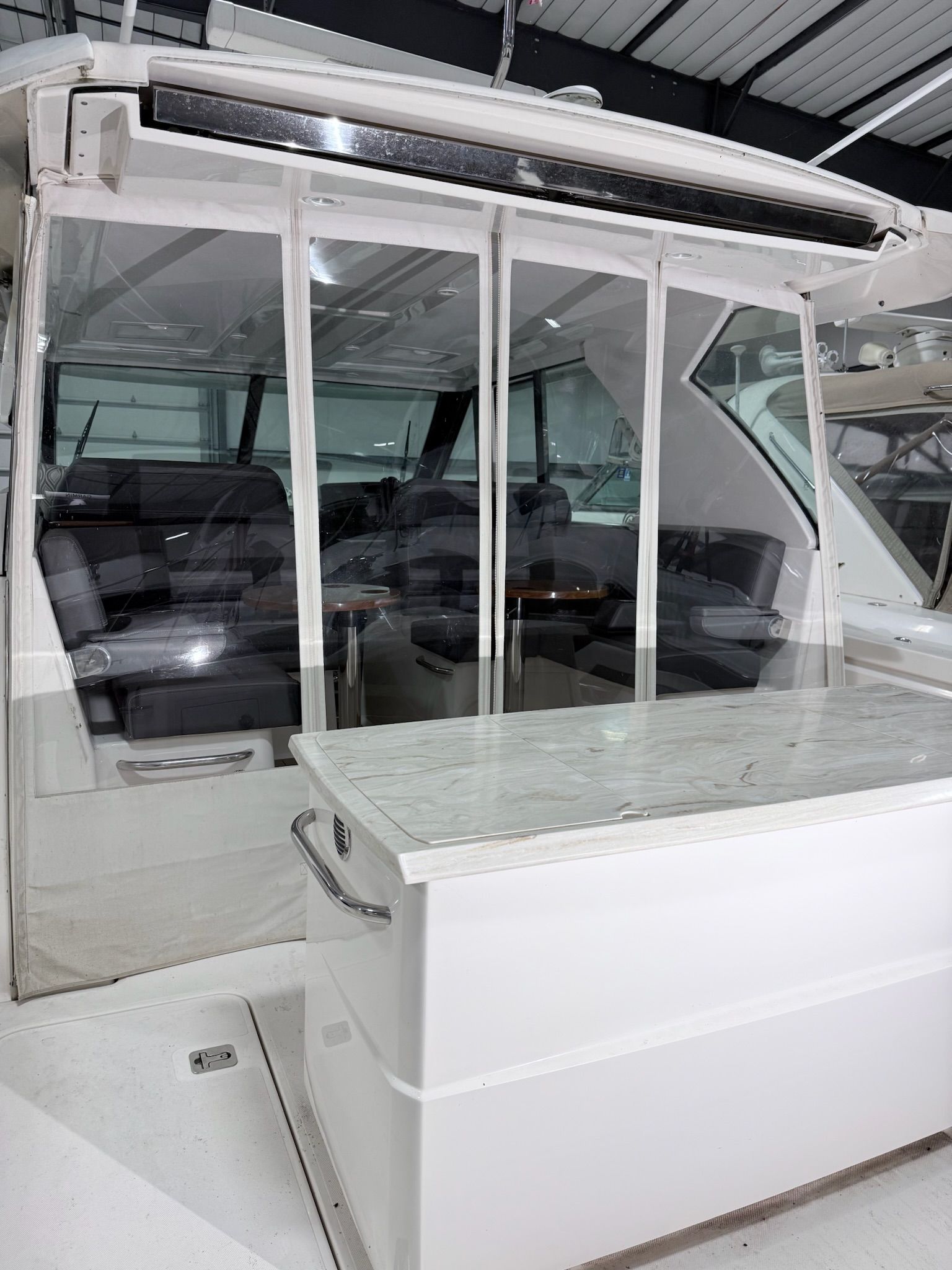 2017 Tiara Yachts Q44 - 14