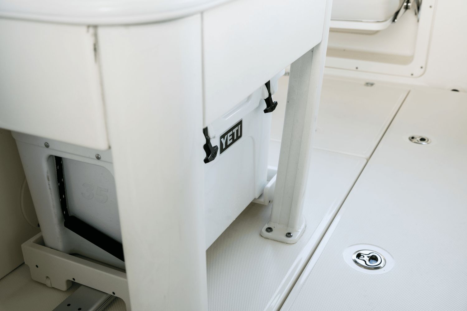 2026 Boston Whaler 280 Outrage - 144