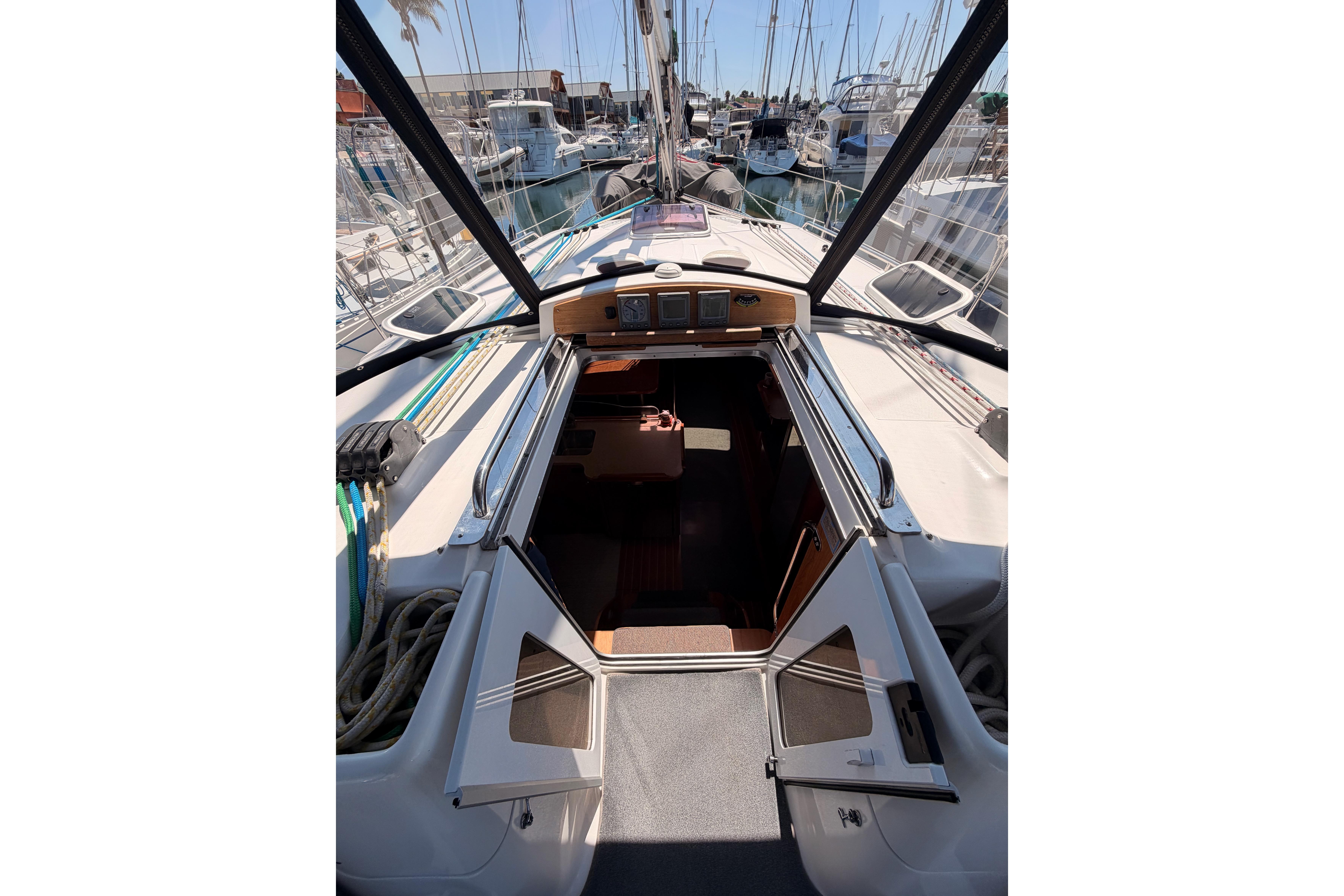2008 Hunter 45 Deck Salon yacht interior view at marina.