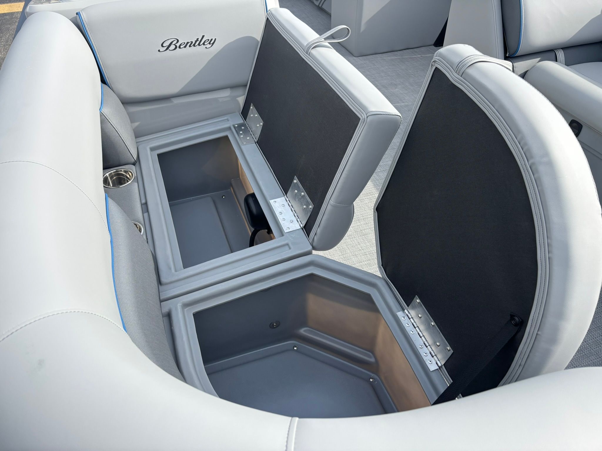 2027 Bentley Pontoons 223 Bolt - 9
