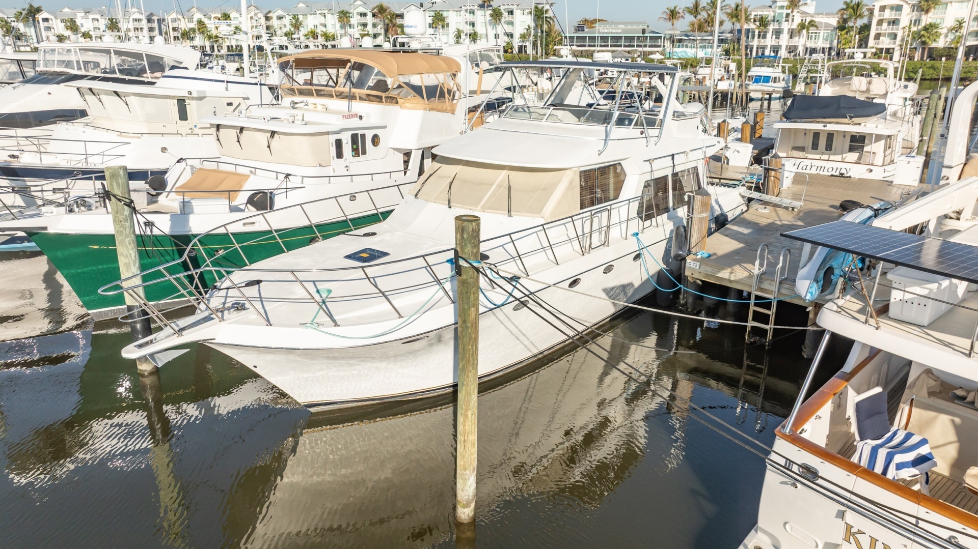 2004 Navigator 5700 Rival Pilothouse - Image 4