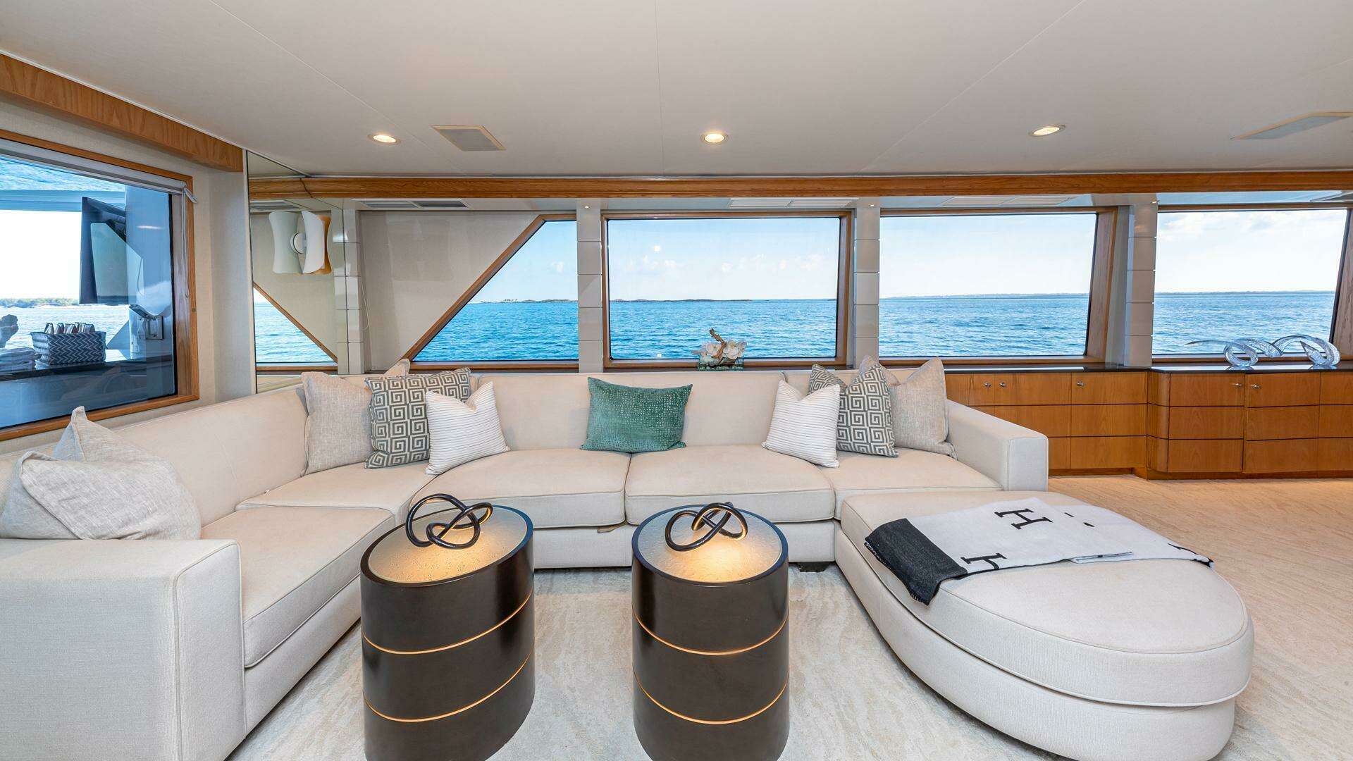 1997 Broward Raised Pilothouse - Image 50