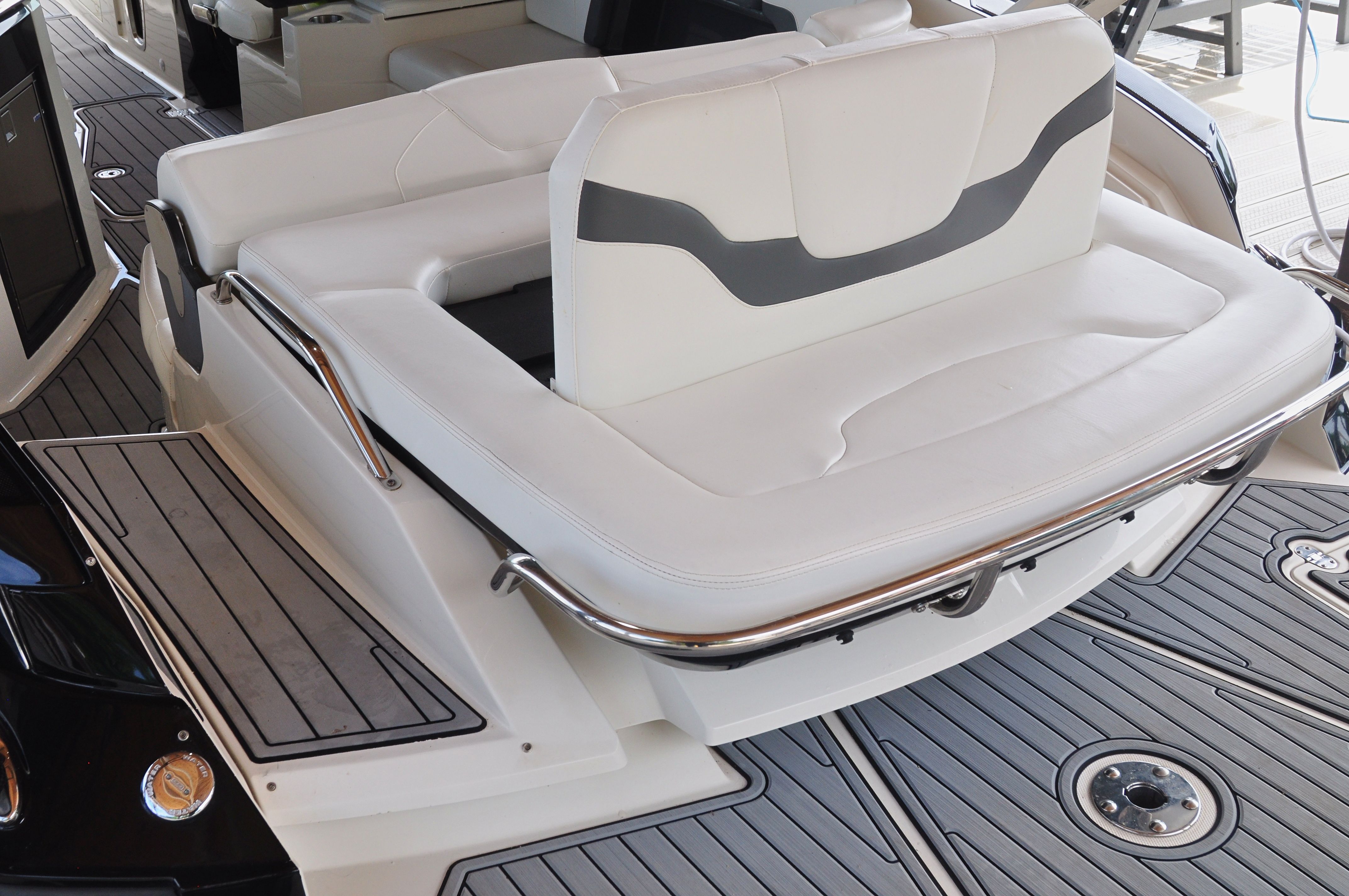 2014 Monterey 328SS Super Sport - 35