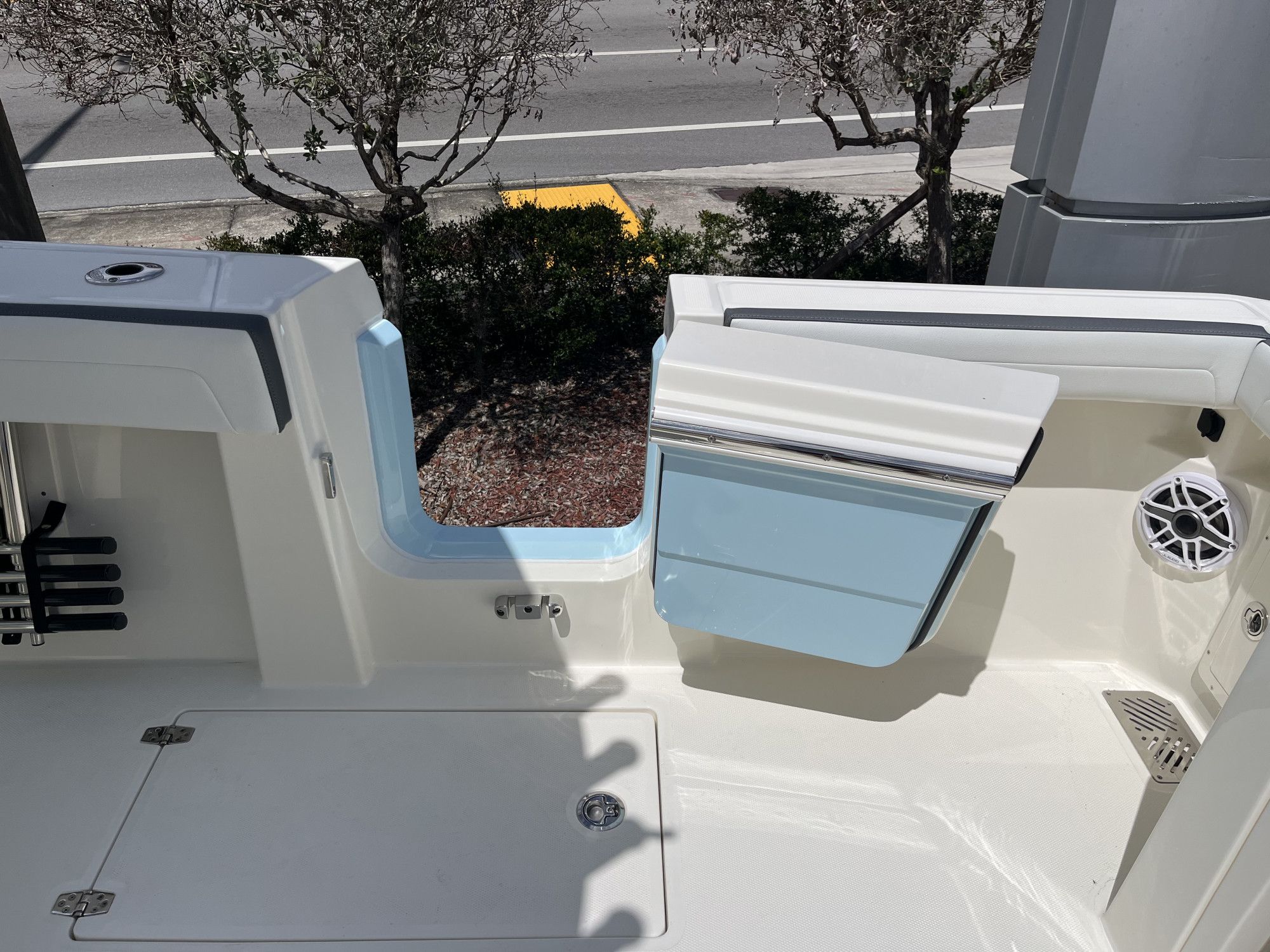 2026 Cobia 285 Open Center Console - 29