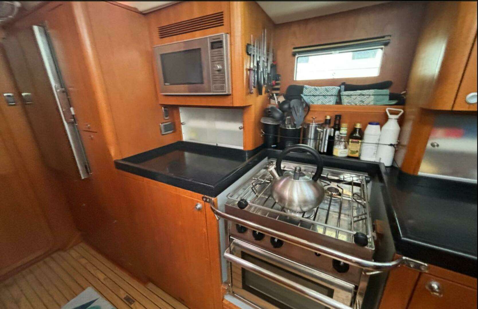 2014 Southerly 535 - Image 34