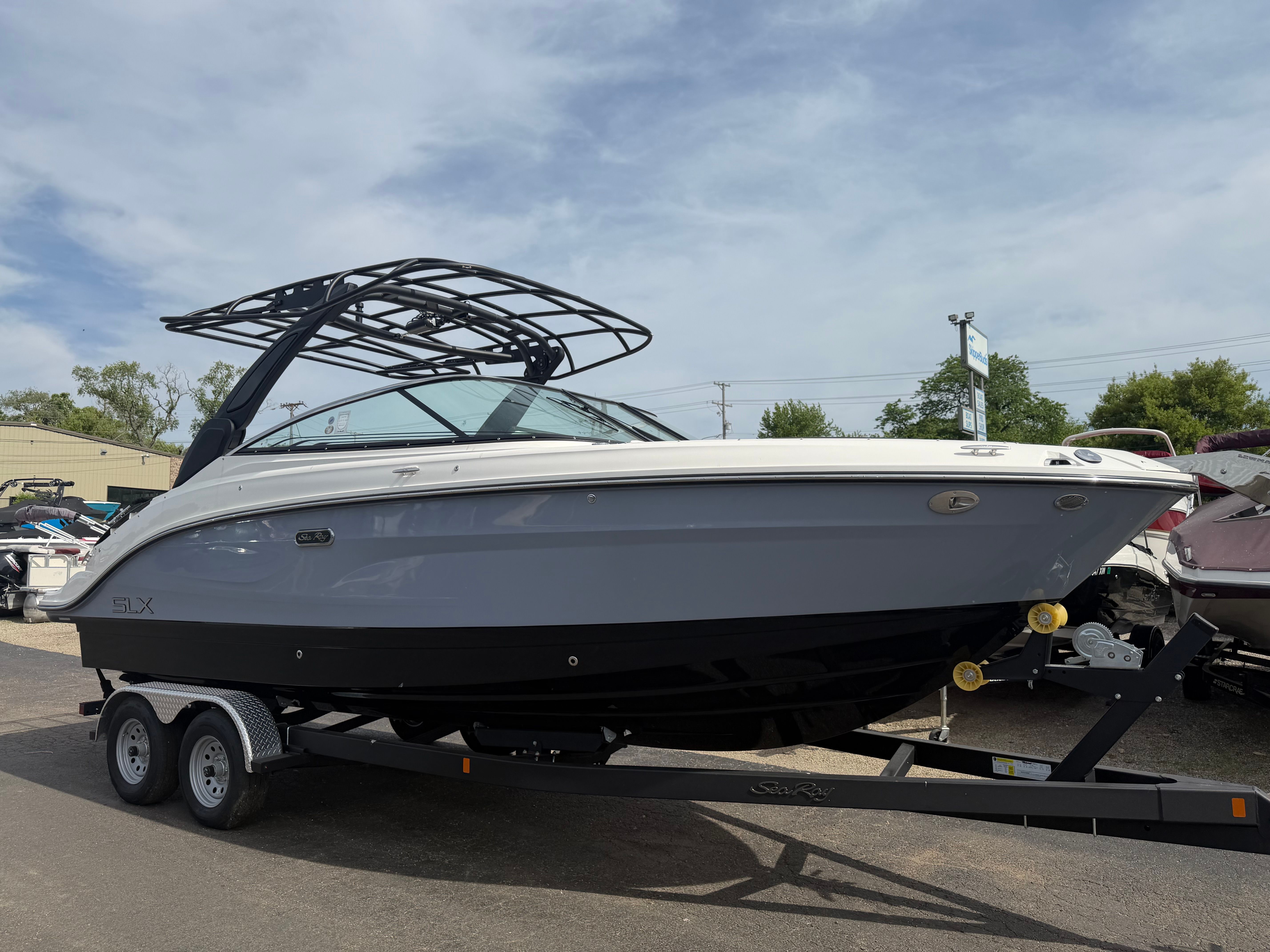 2026 Sea Ray SLX 260