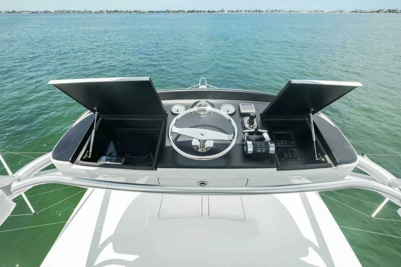 2015 Viking 52 OPEN - Image 17