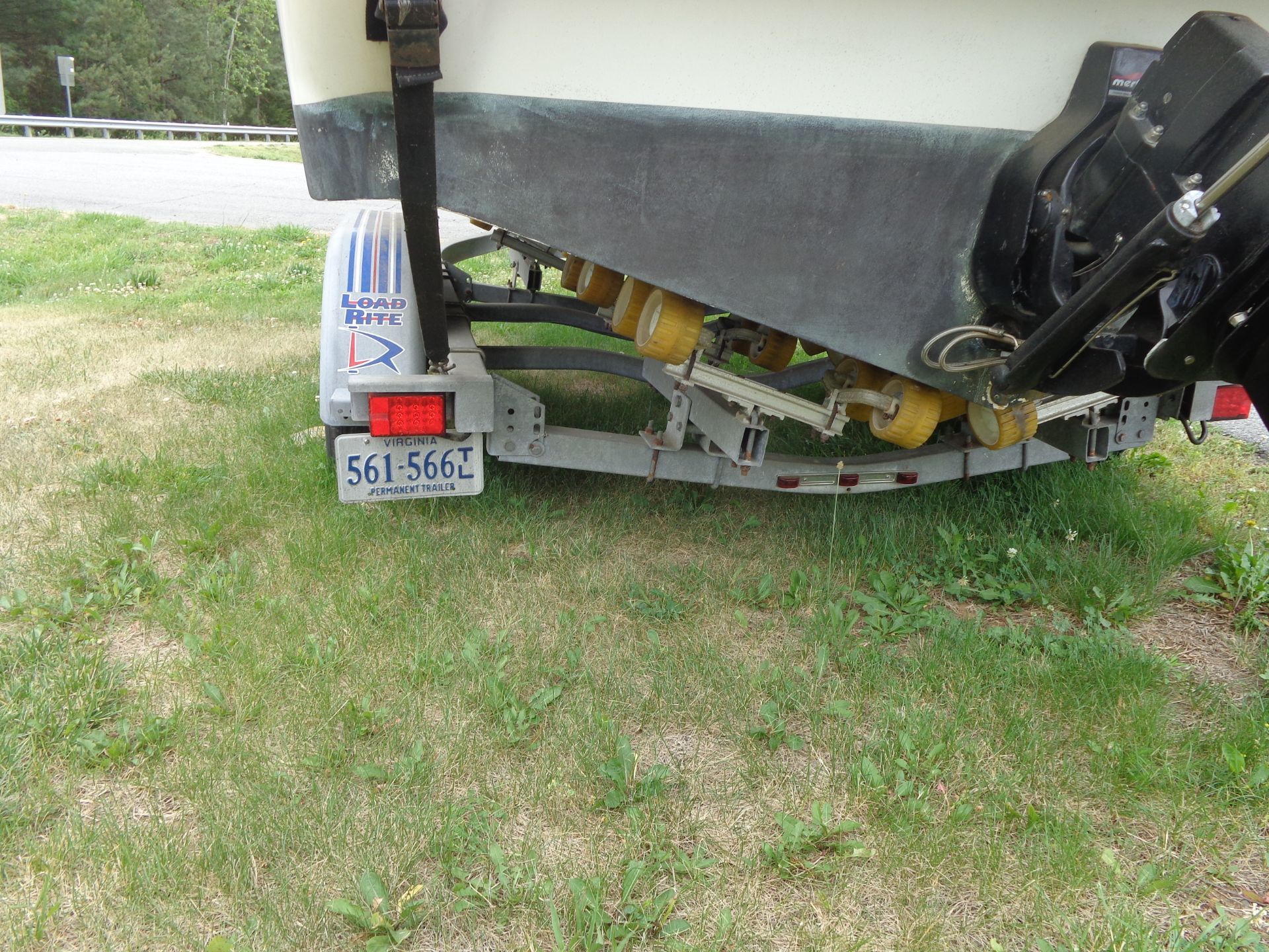 1999 Sea Ray Express Cruiser - 12