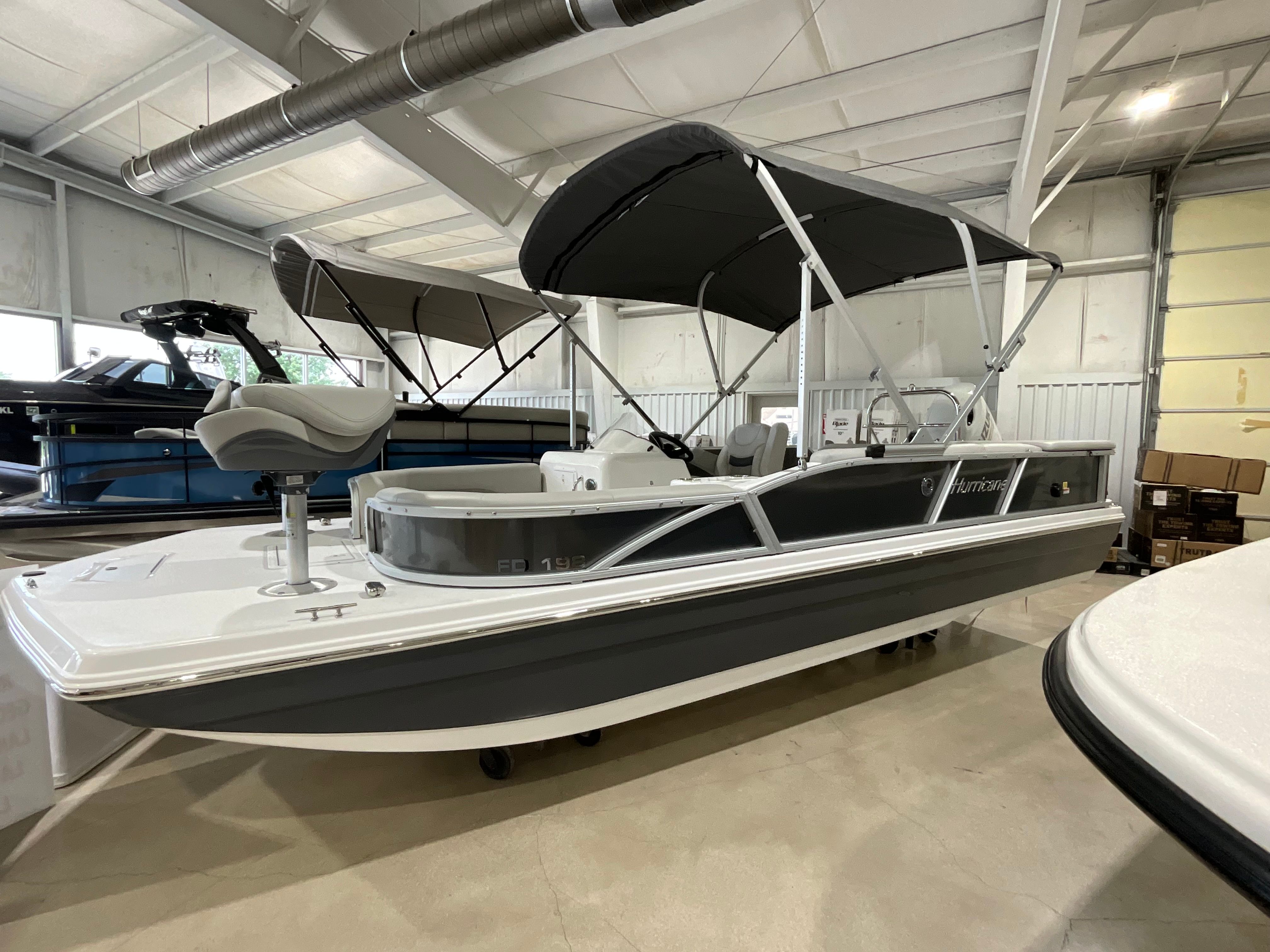 2026 Hurricane Fundeck - 3