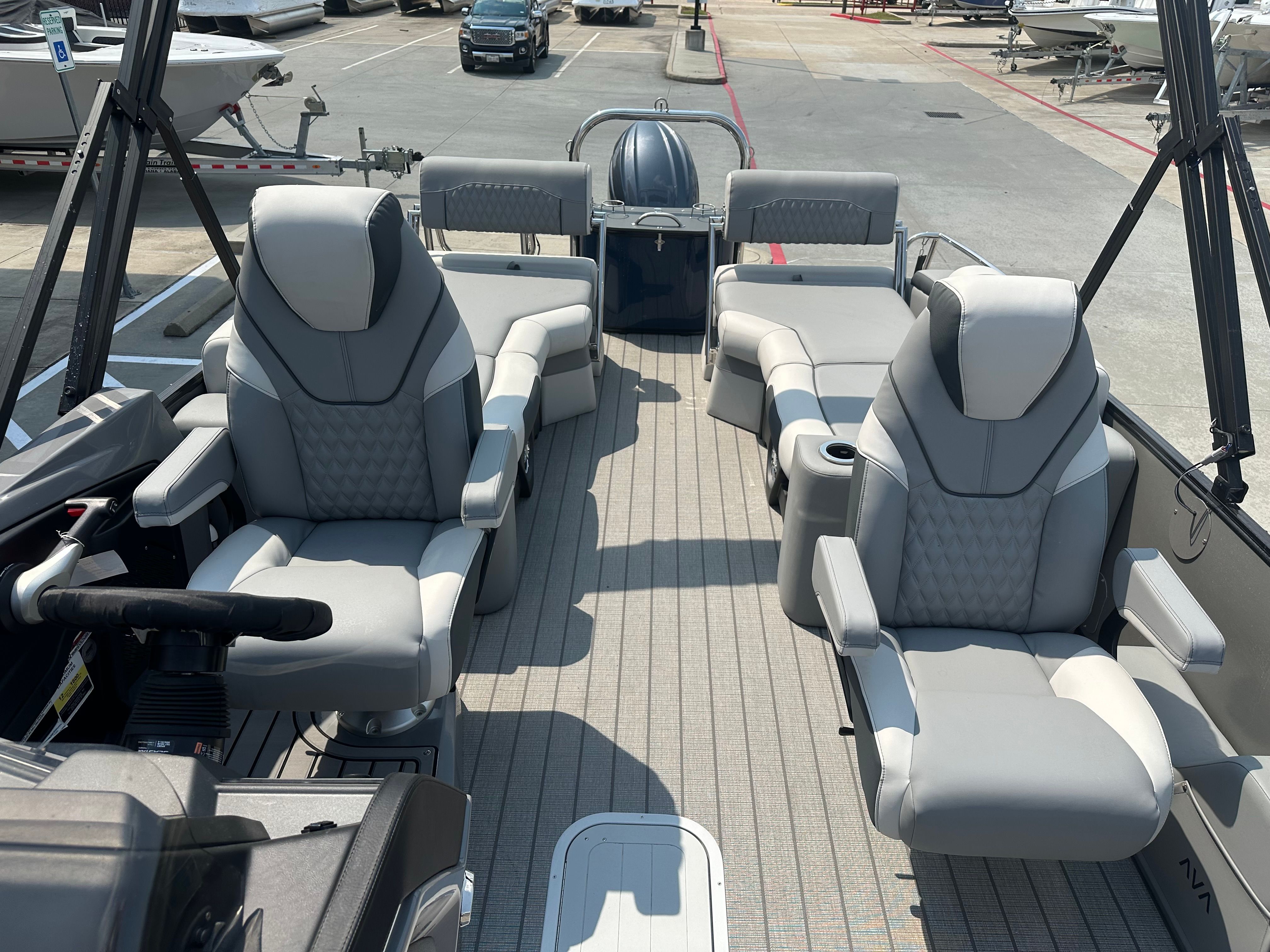 2025 Avalon Catalina Quad Lounge Shift - 23' - 18
