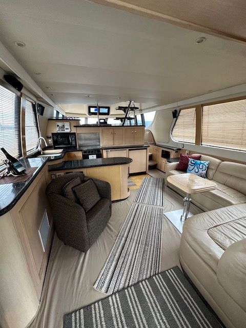 1999 Carver 53 Voyager - 3