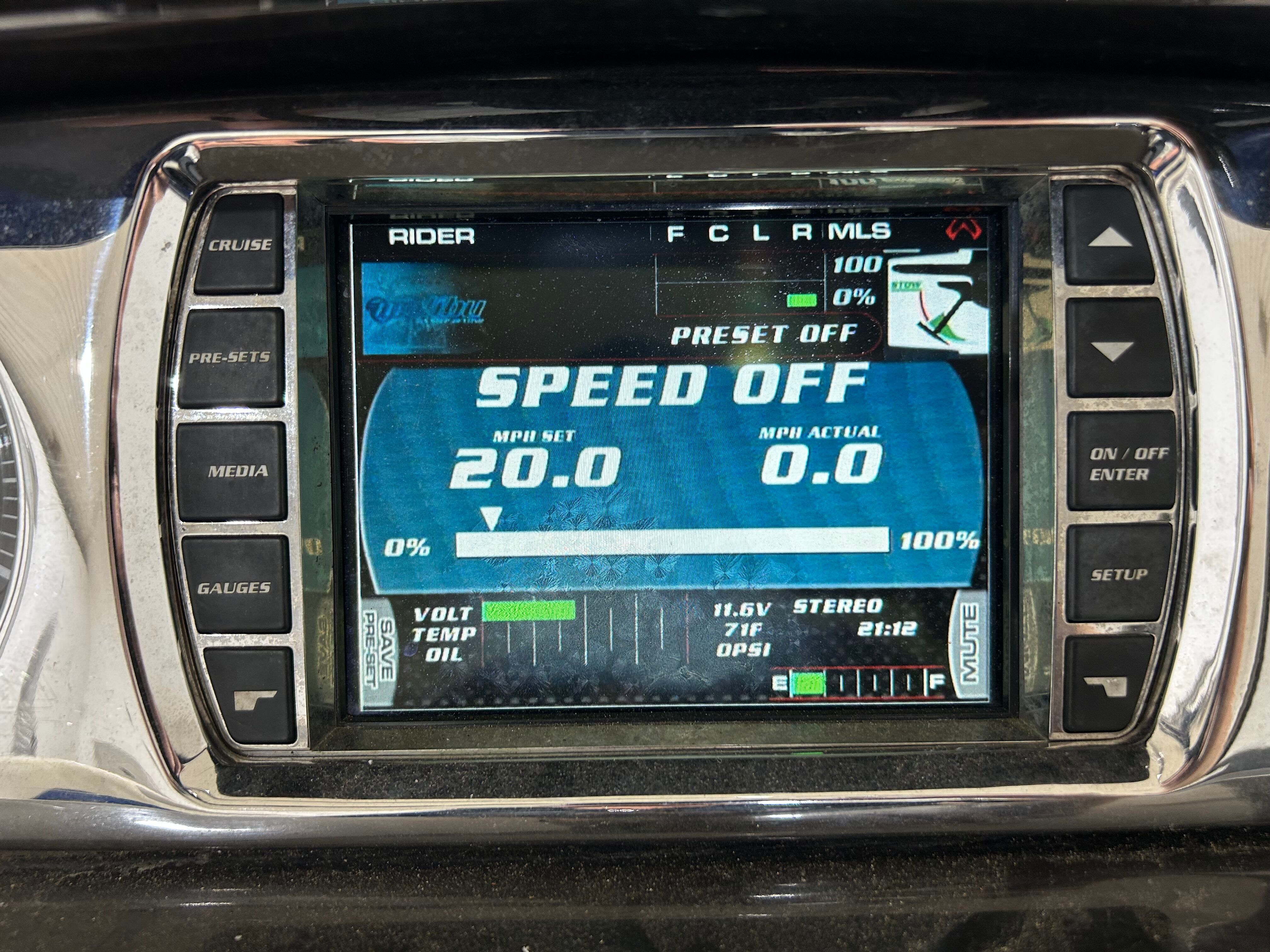 2013 MALIBU 22 MXZ - Image 21