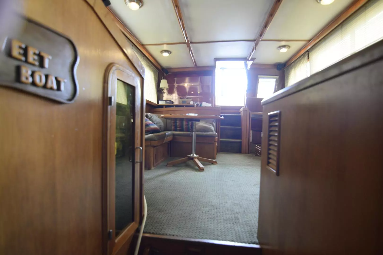 1987 Jefferson Sundeck - Image 38