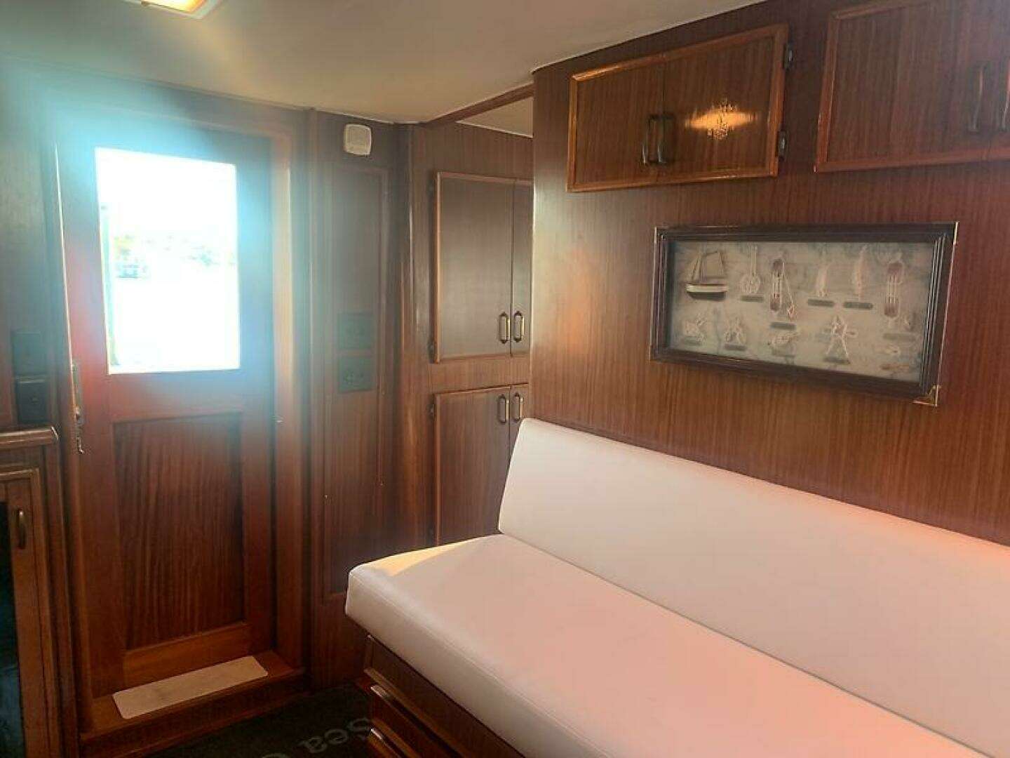 1984 Hatteras 53 - Image 19