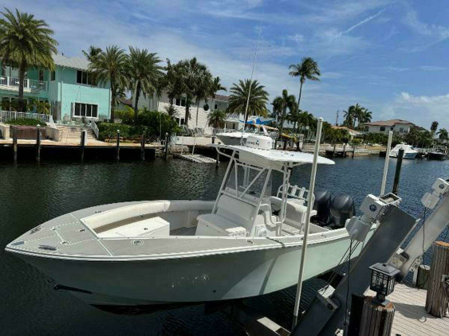 2005 Regulator 23 Center Console - Image 5