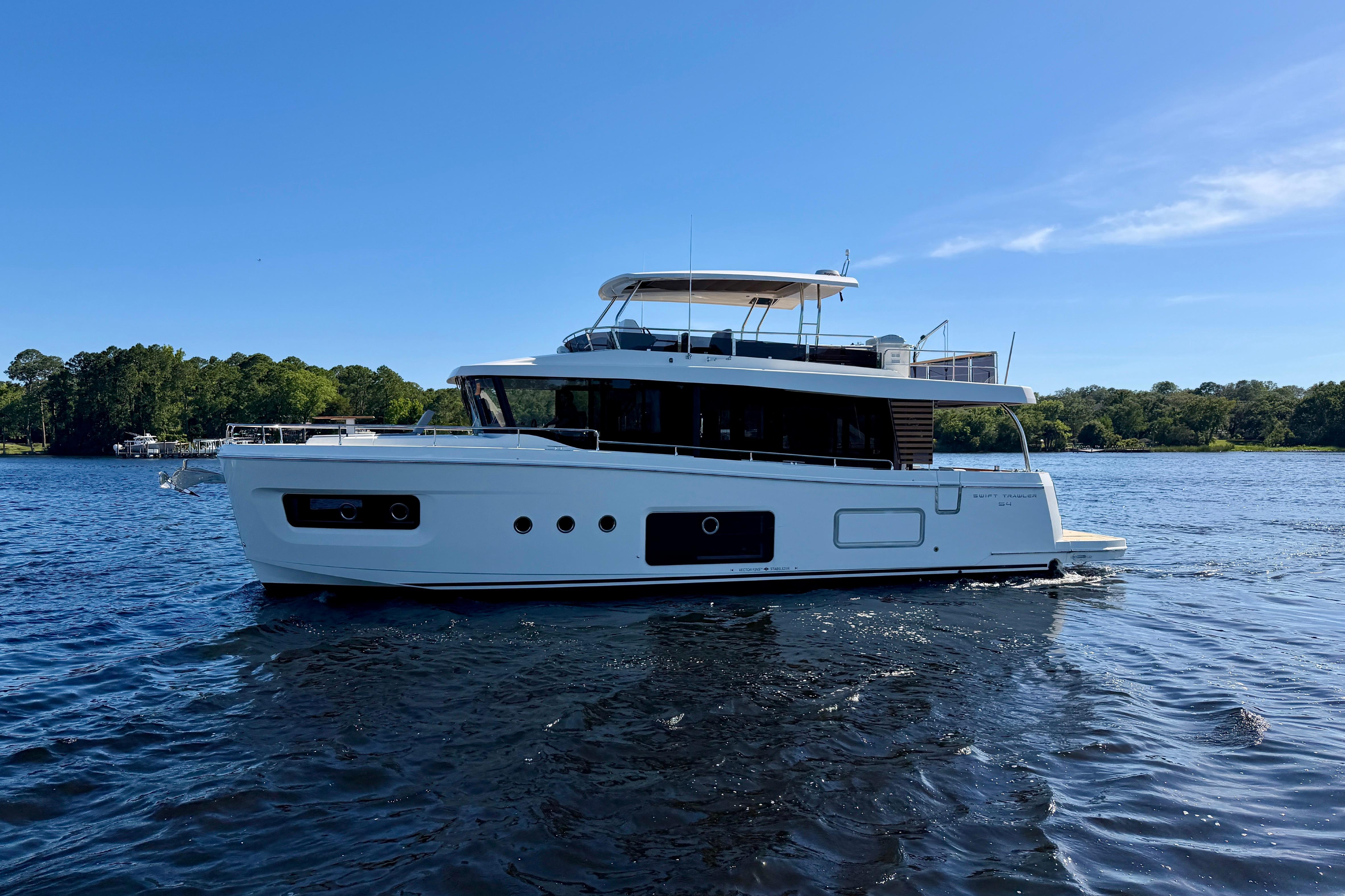 2026 Beneteau Swift Trawler 54