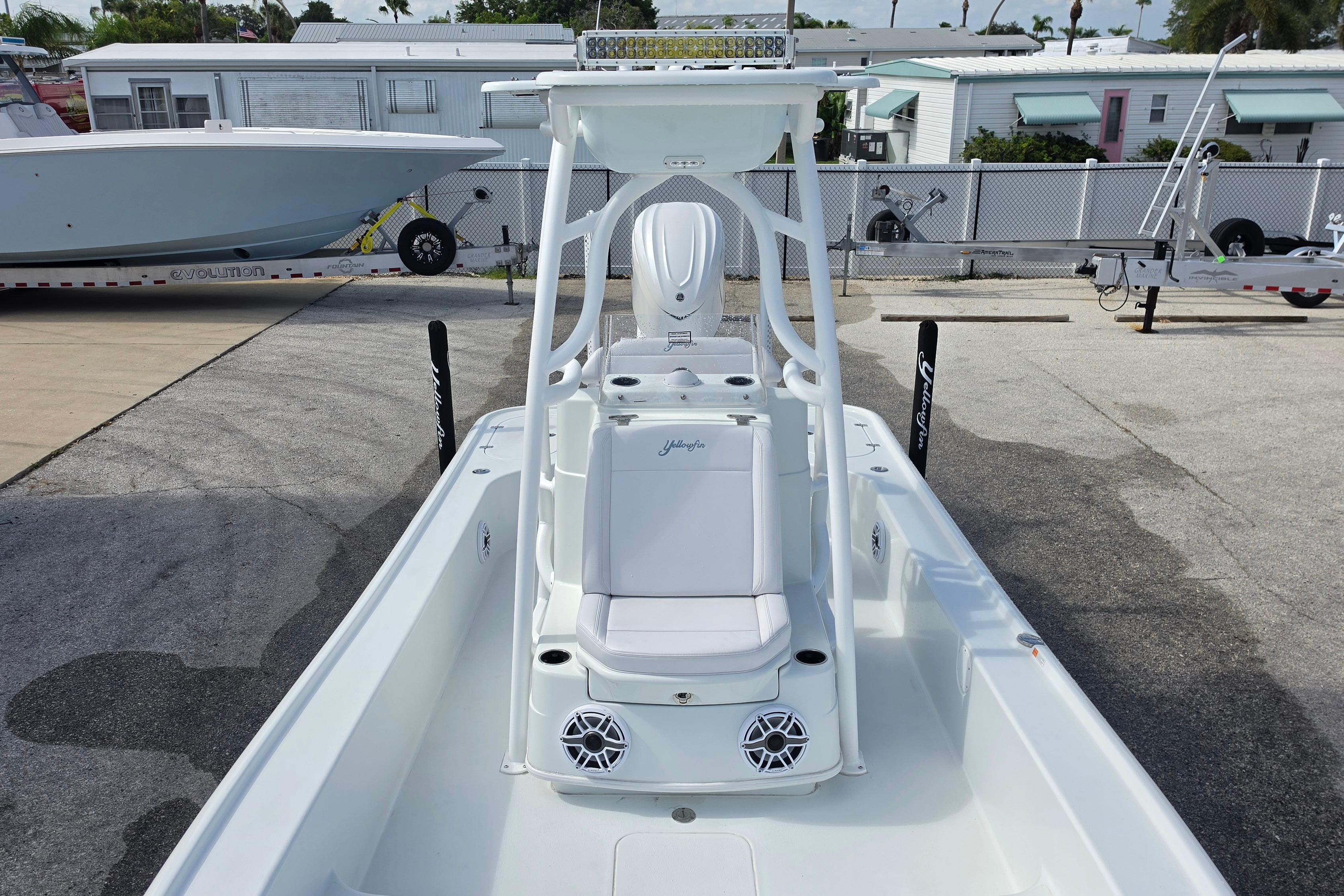 2026 Yellowfin 24 Bay CE boat with sleek design and modern features.