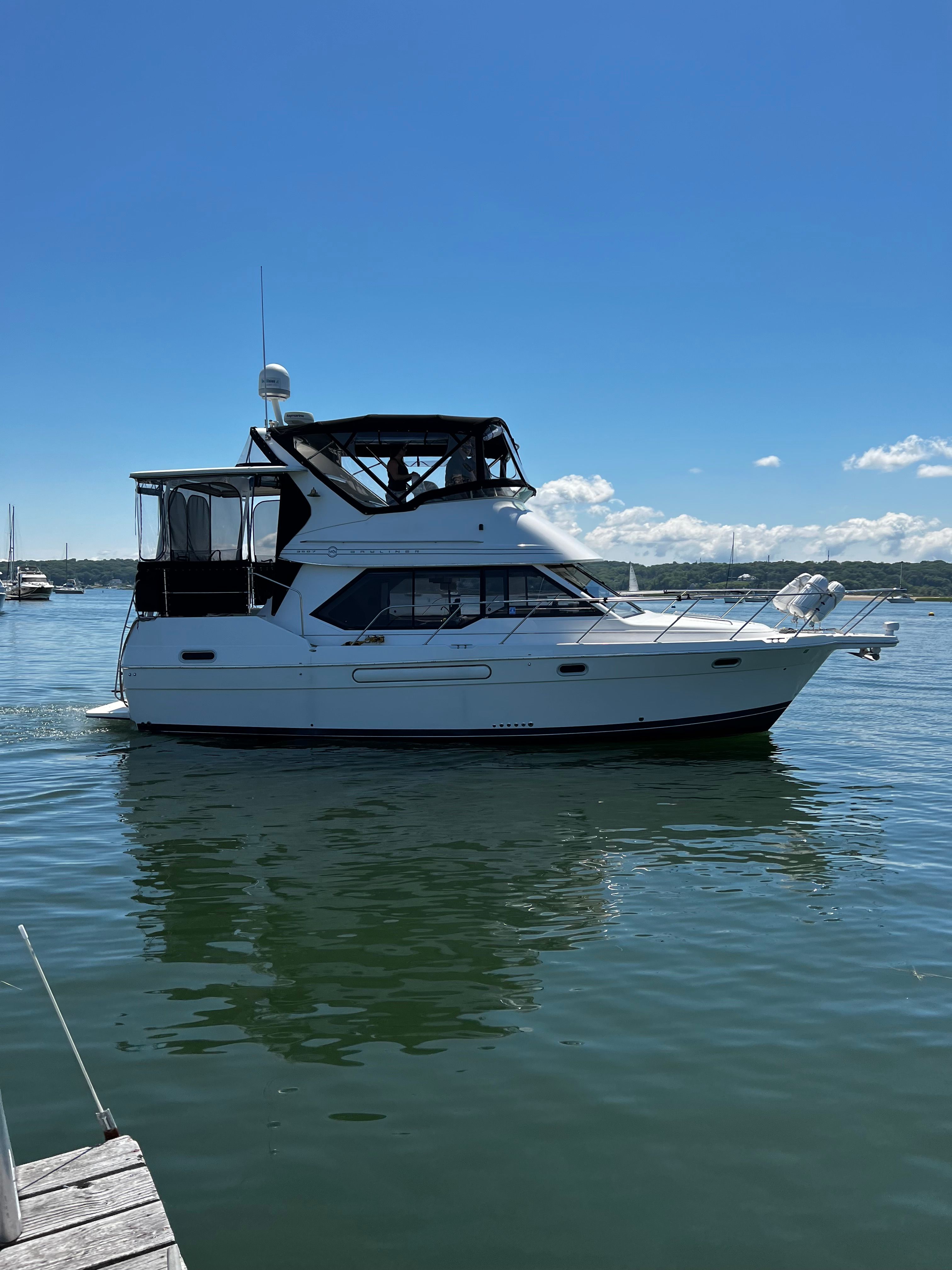 1996 Bayliner 3587 Aft Cabin Motor Yacht
