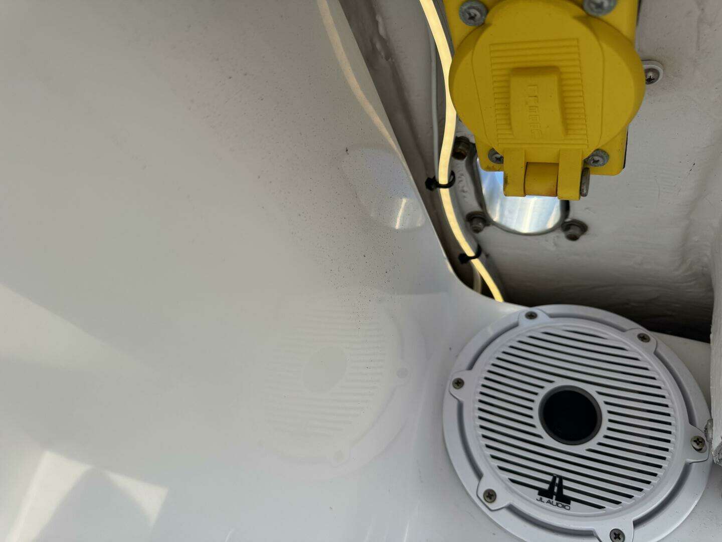 2024 Jupiter 38 HFS - Image 73