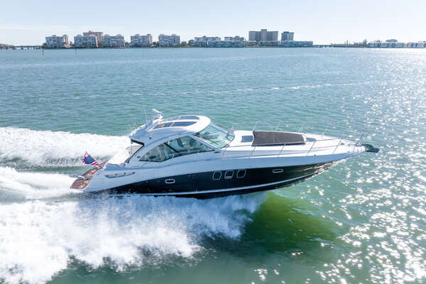 2010 Sea Ray 50 SUNDANCER