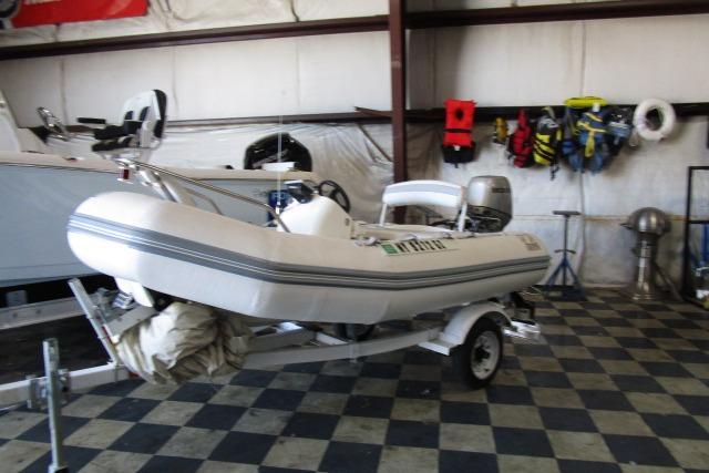 2000 Zodiac Yachtline 340DL