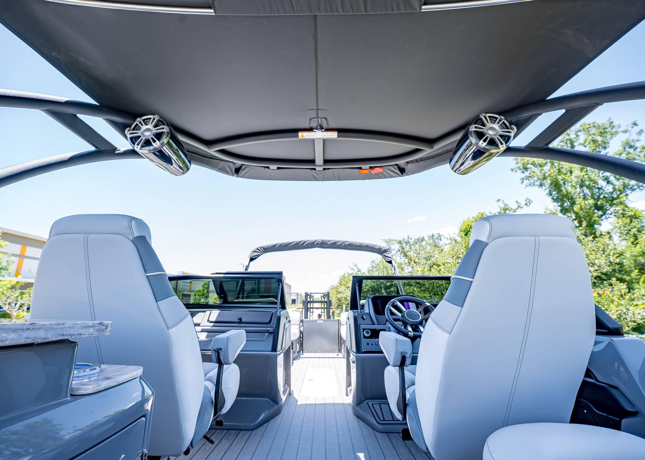 2025 Tahoe Pontoon Grand Tahoe LTD Elite Windshield - 28
