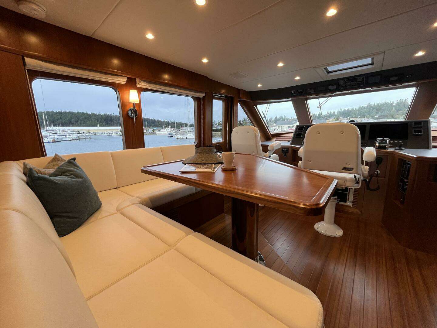 2023 Offshore Yachts ELV - Image 7