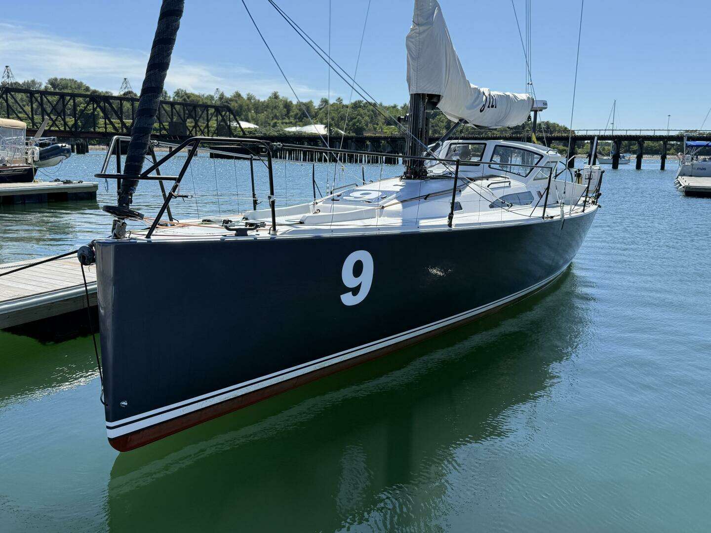 2018 J Boats J121 - Image 4