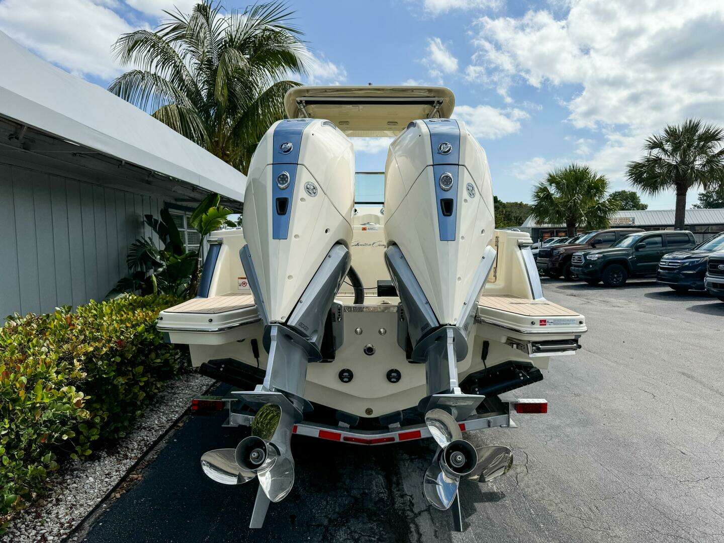 2025 Chris-Craft Calypso - Image 7