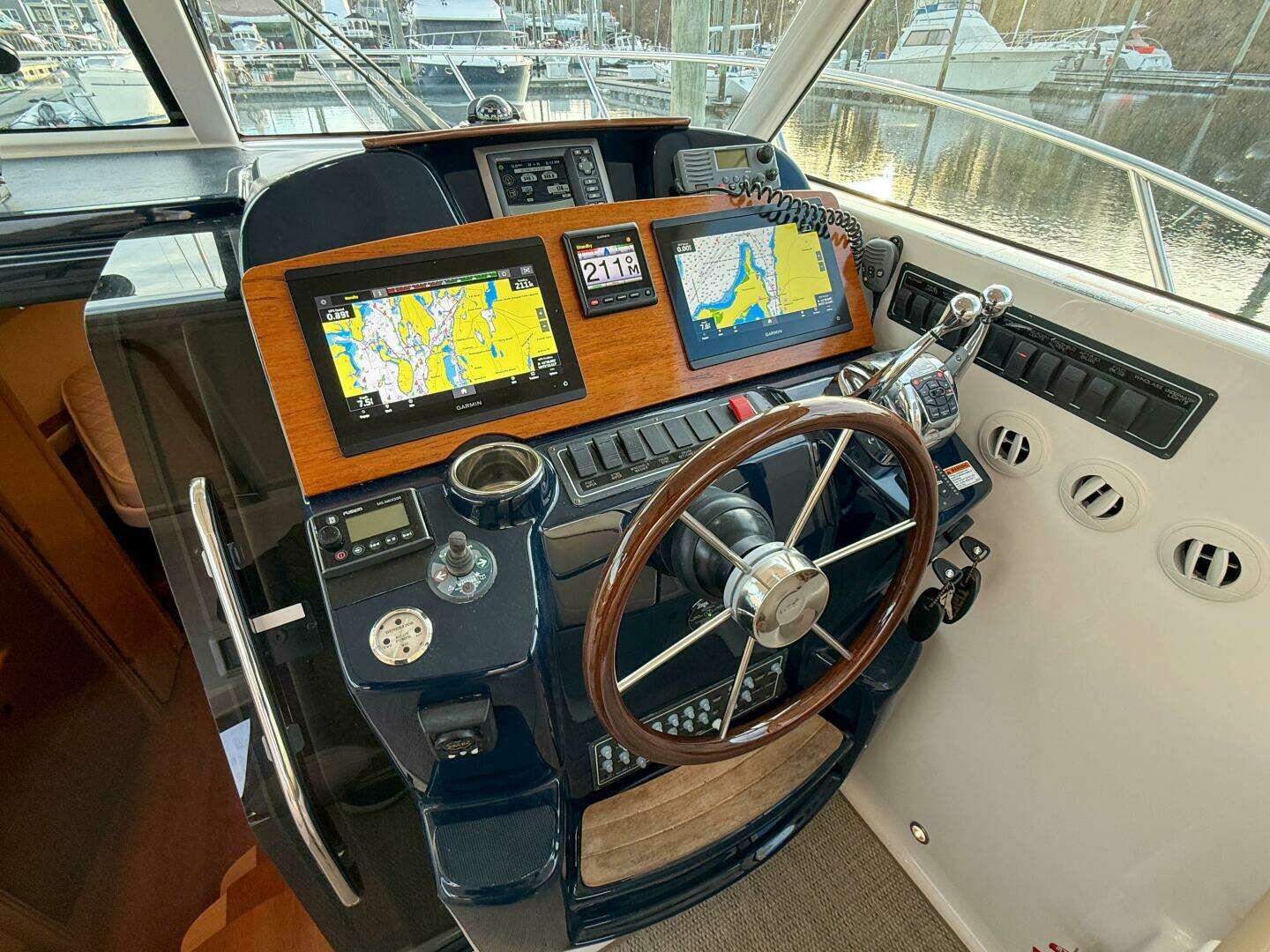 2013 Tiara Yachts 3600 Coronet - Image 21