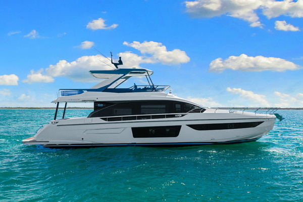 2025 Azimut 68 FLY