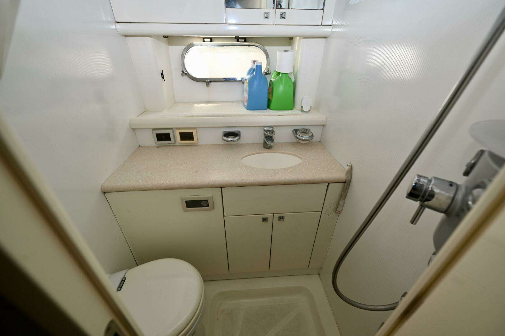 2005 Sunseeker Yacht - Image 51