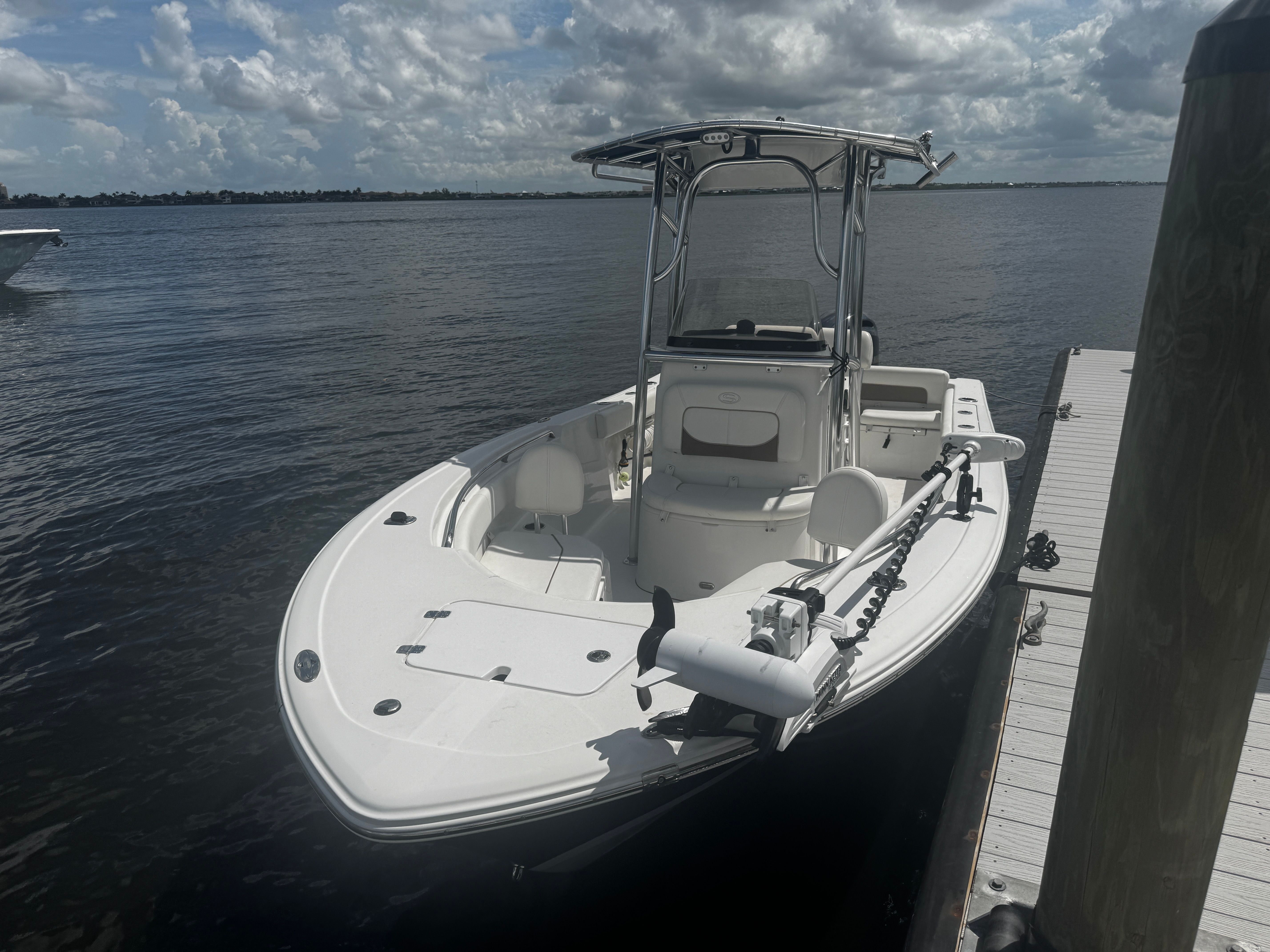2013 Sportsman Heritage 211 Center Console - 3