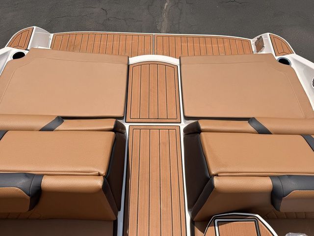 2026 Yamaha Boats 222SE - 8