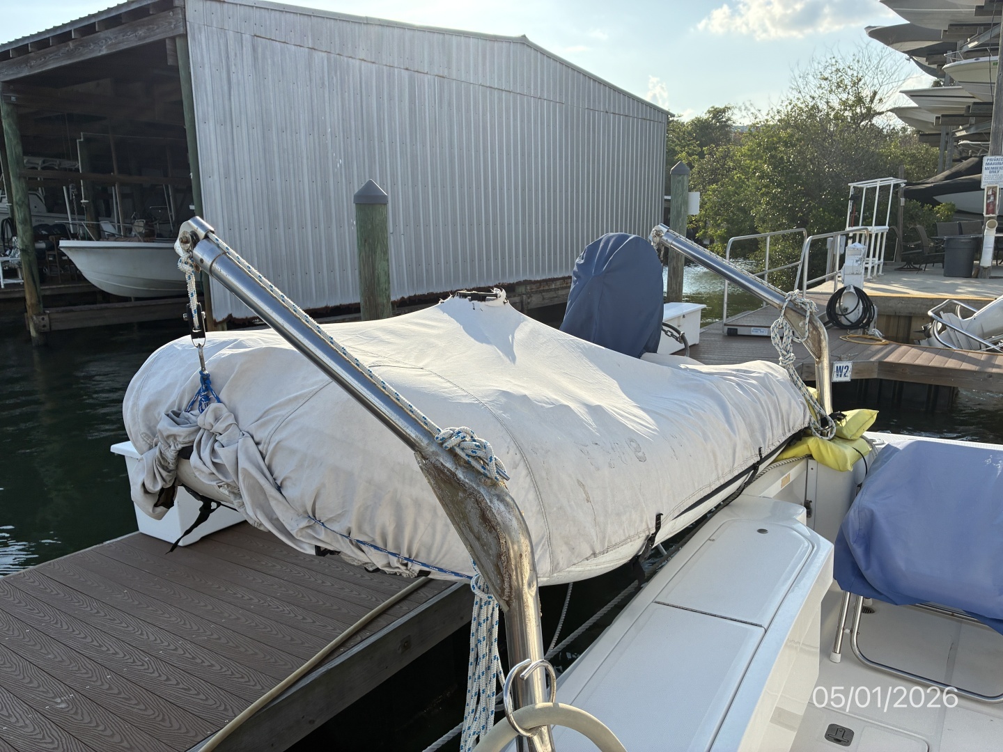 2005 Luhrs Convertible - Image 15