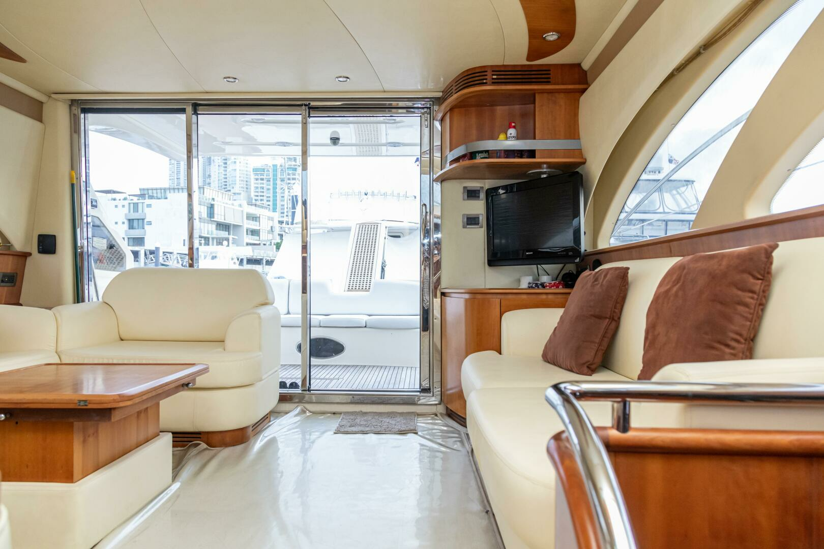 2009 Azimut Flybridge - Image 10