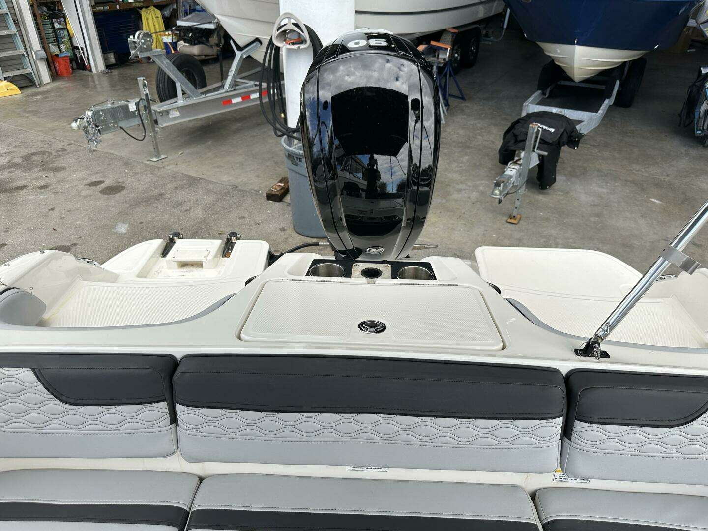 2023 Bayliner M17 - Image 21