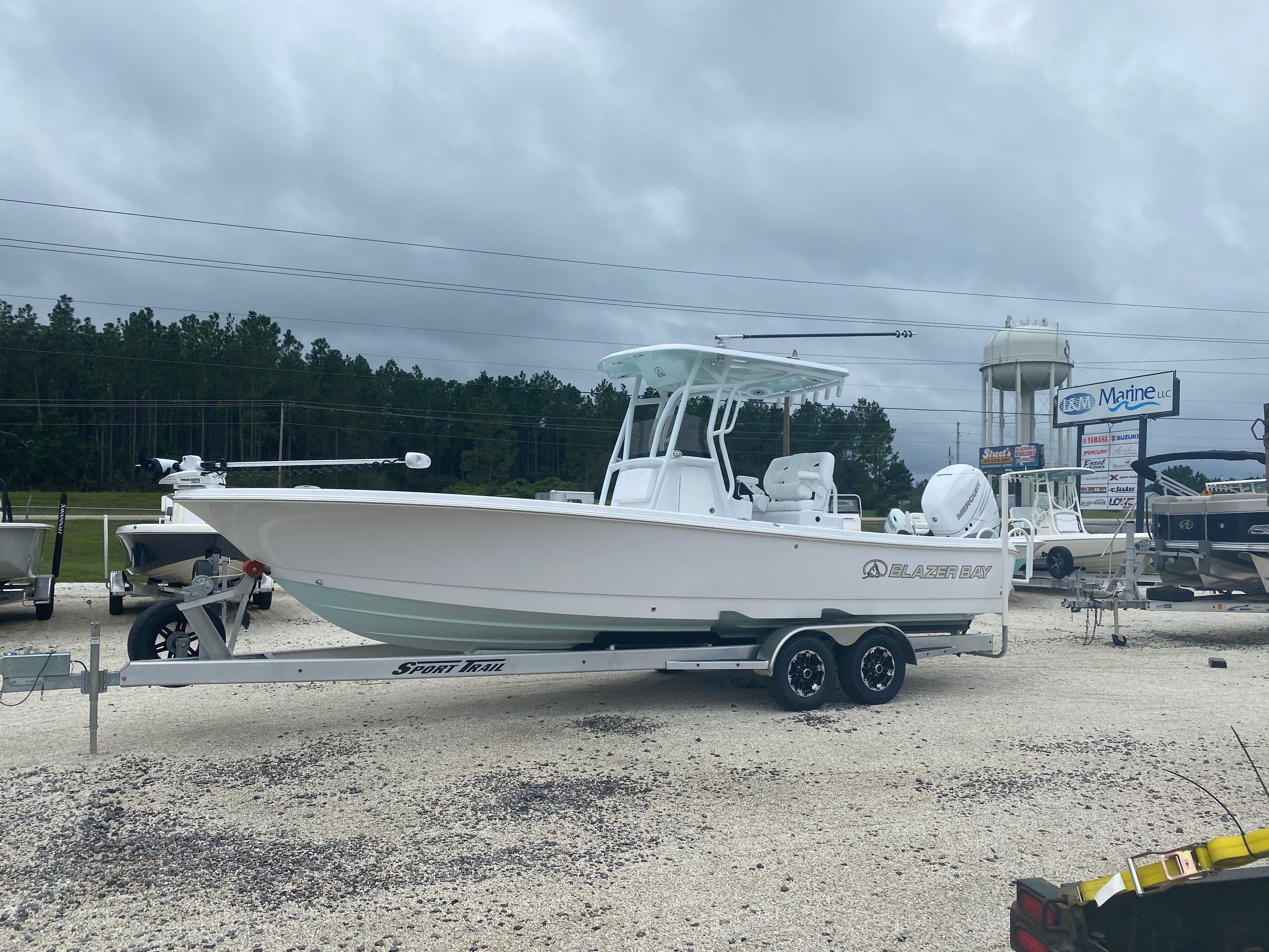 2022 Blazer Bay 2700 Hybrid