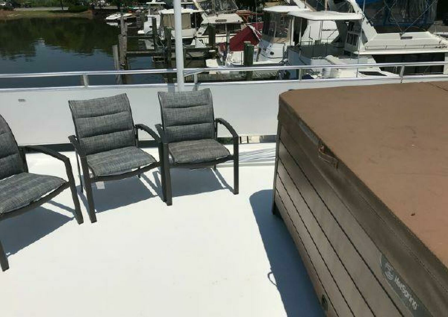 2017 Sumerset Houseboat - Image 8