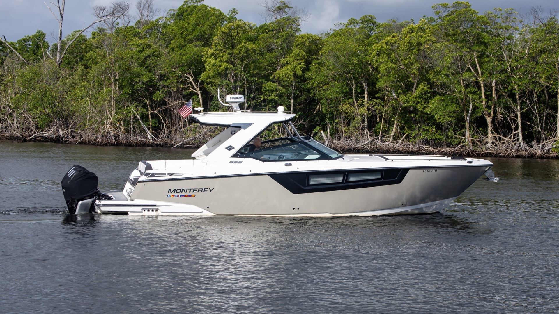 2022 Monterey 385 SS - Image 4