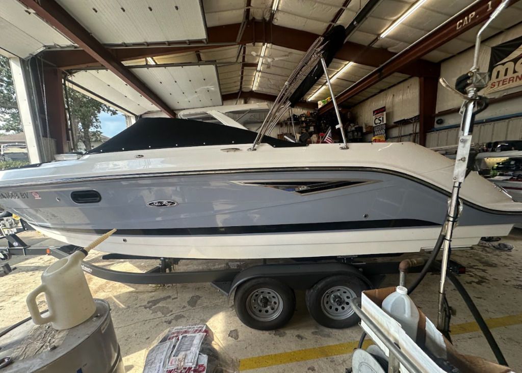 2020 Sea Ray SLX 250